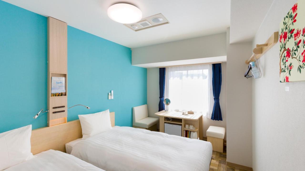 Toyoko Inn Tokyo Keio-sen Higashi-fuchu-eki Kita-guchi Exterior foto